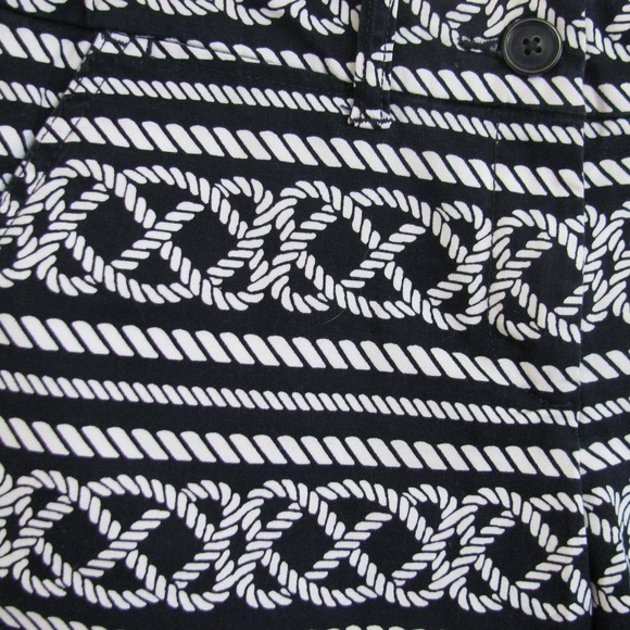 Crown & Ivy navy blue/white  shorts - Picture 2 of 6